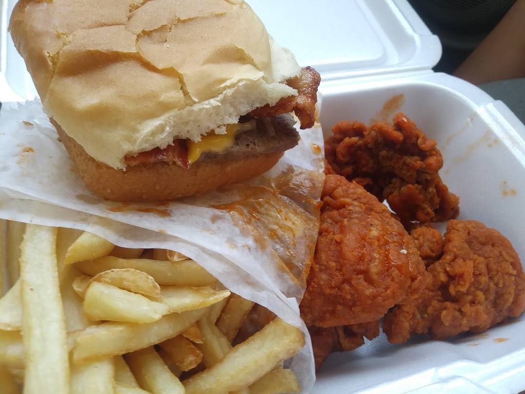 Krystal | meal takeaway | 2244 N Charles G Seivers Blvd, Clinton, TN 37716, USA | 8652694884 OR +1 865-269-4884