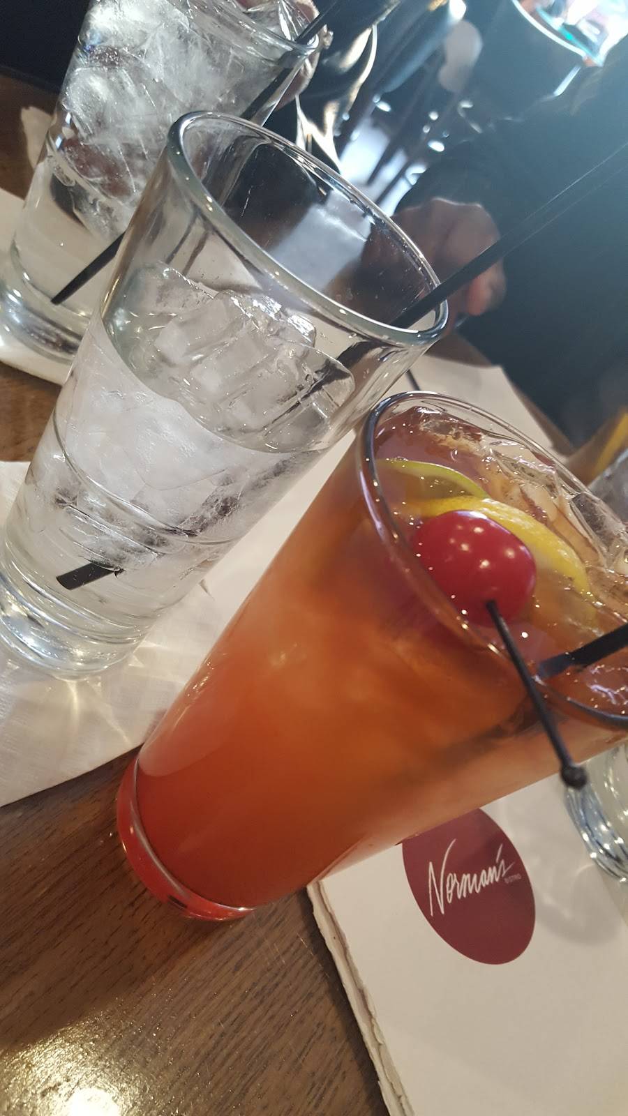 Normans Bistro | restaurant | 1001 E 43rd St, Chicago, IL 60653, USA | 7739665821 OR +1 773-966-5821