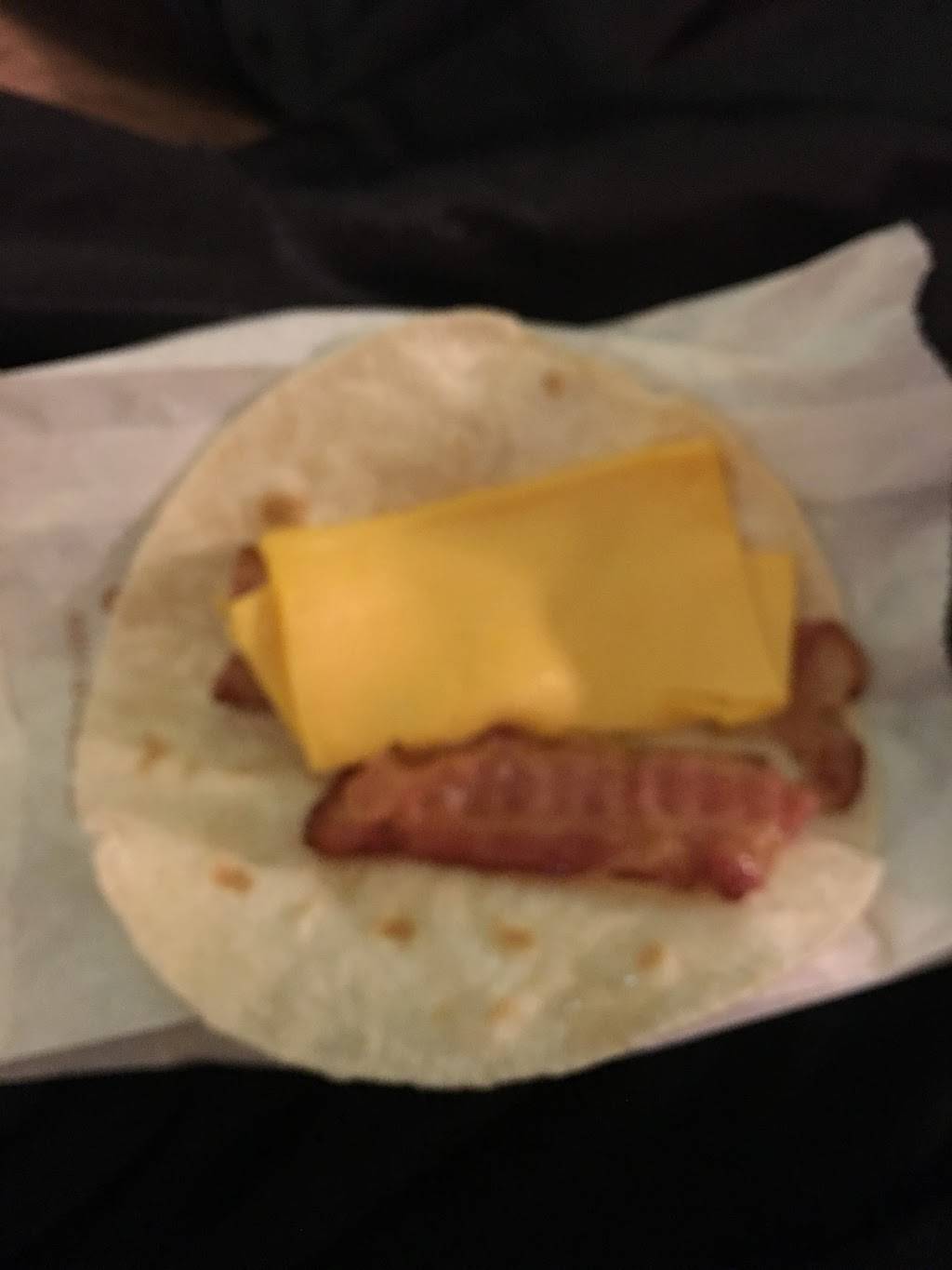 Dunkin Donuts | cafe | 7028 US-301, Riverview, FL 33578, USA | 8136771083 OR +1 813-677-1083