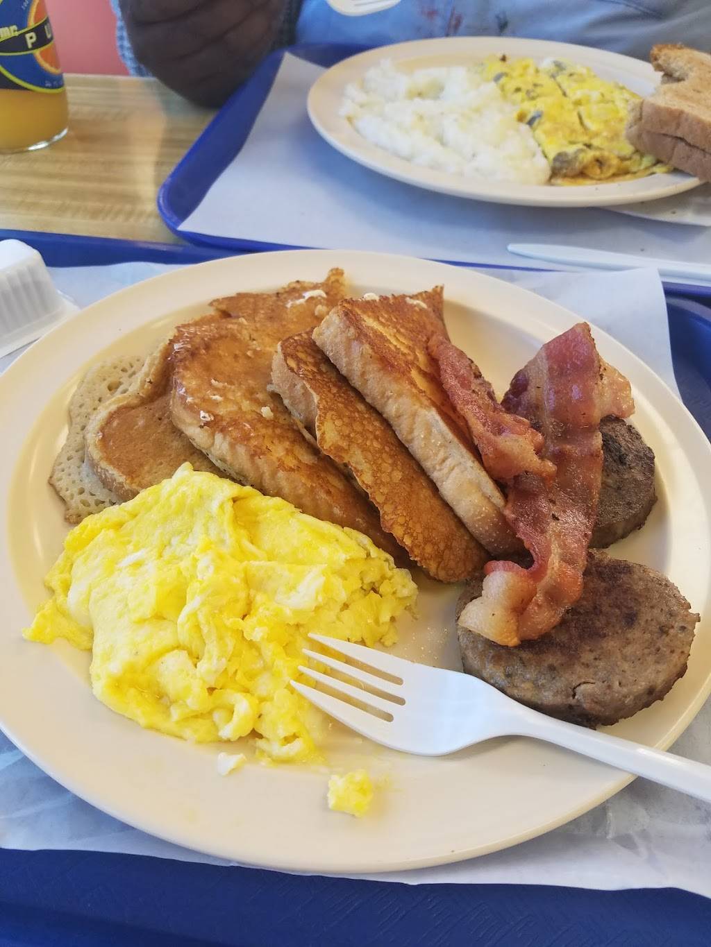 Sammys Touch | restaurant | 1157 E 95th St, Chicago, IL 60619, USA | 7737347886 OR +1 773-734-7886