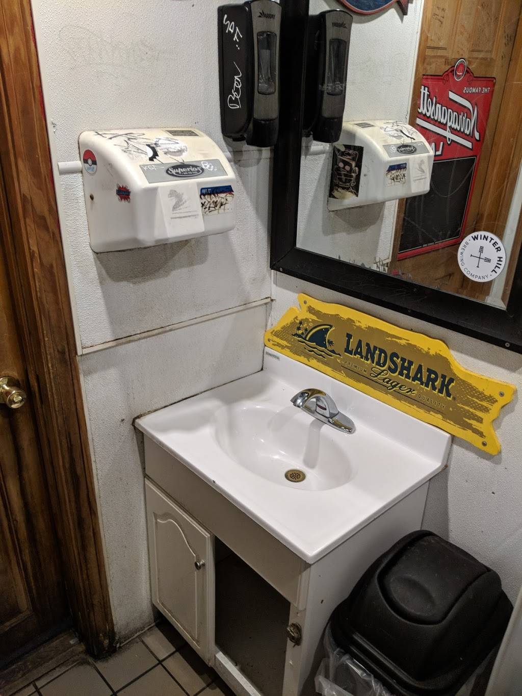 Conor Larkins Grill & Tap | restaurant | 329 Huntington Ave, Boston, MA 02115, USA | 6178670084 OR +1 617-867-0084