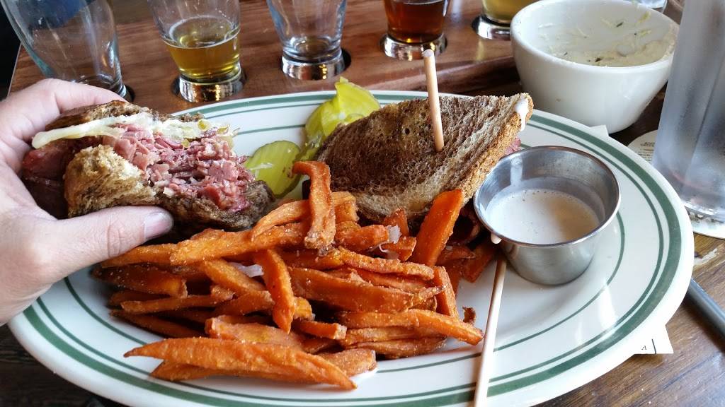 James E. McNellies Pub | restaurant | 409 E 1st St, Tulsa, OK 74120, USA | 9183827468 OR +1 918-382-7468