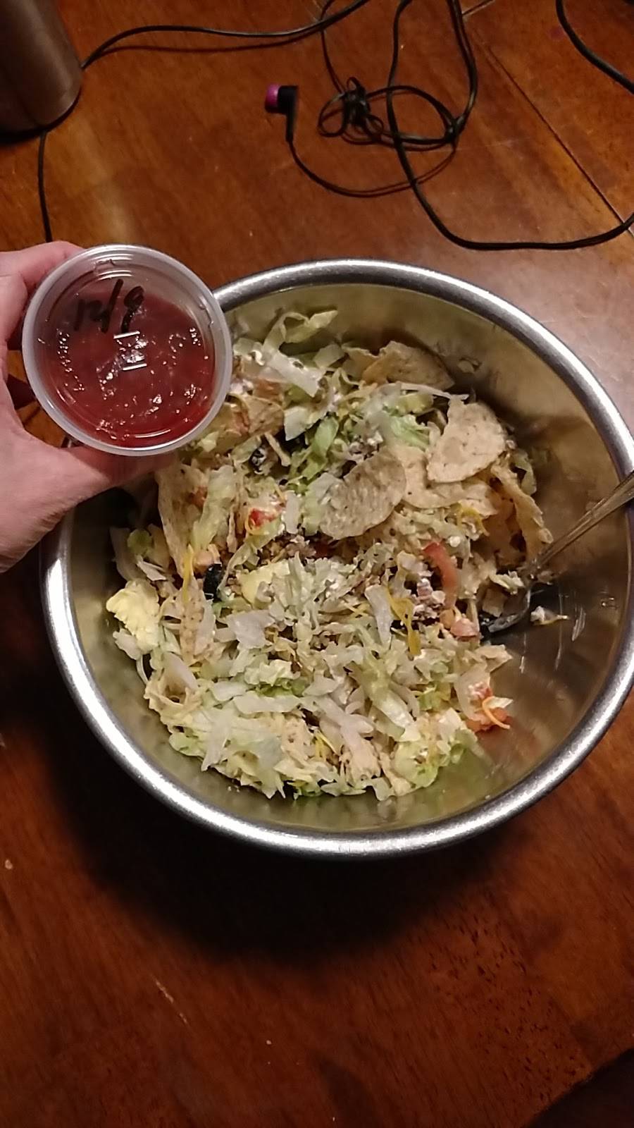 East of Chicago | restaurant | 515 N Abbe Rd, Elyria, OH 44035, USA | 4403656005 OR +1 440-365-6005