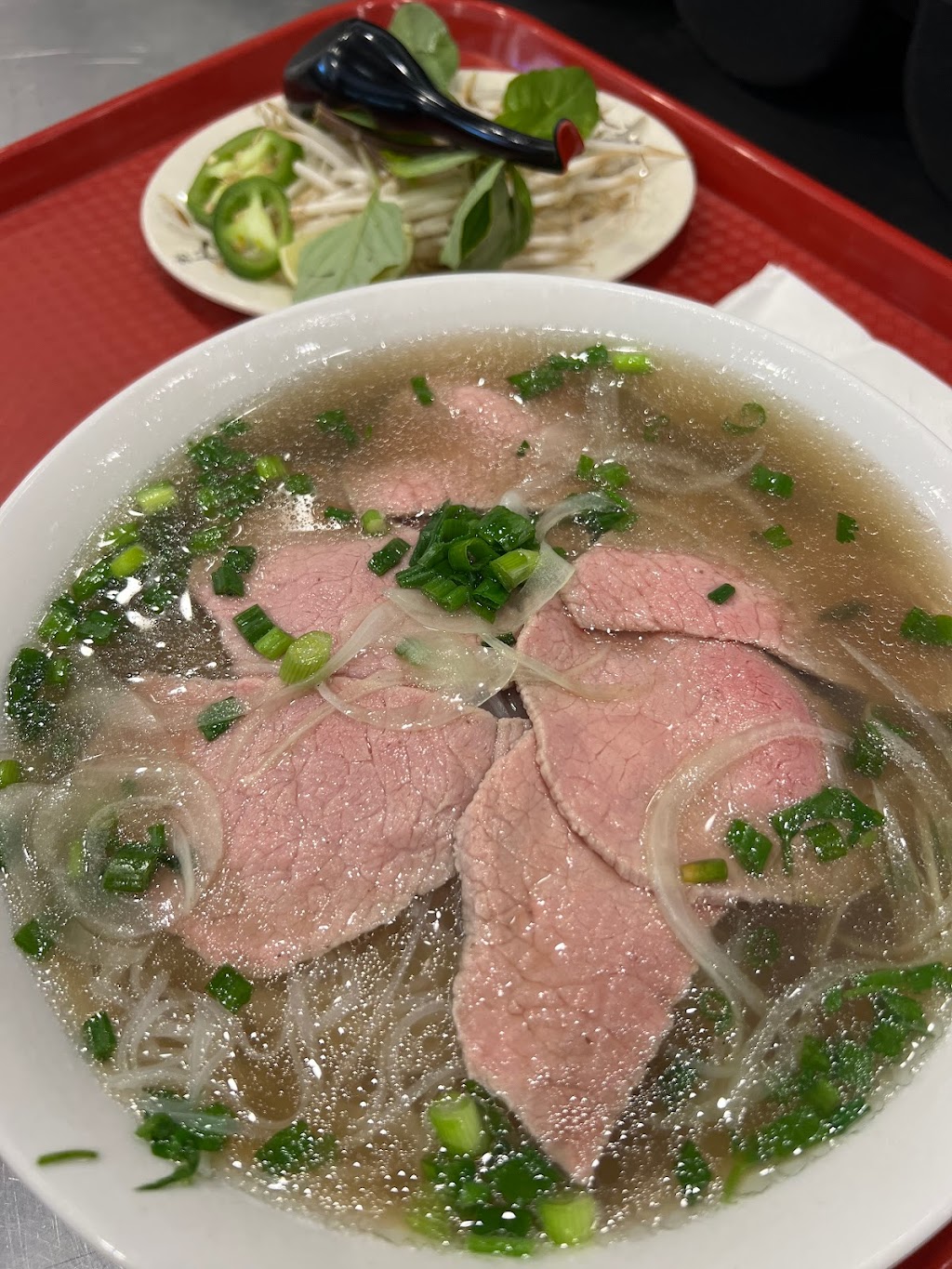 Saigon Bistro | restaurant | 4747 E Bell Rd Suite 19, Phoenix, AZ 85032, USA | 6026124734 OR +1 602-612-4734