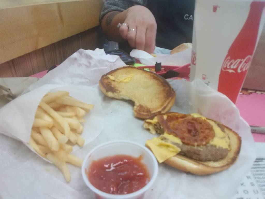 Burger Depot | restaurant | 5 Farwell street west, hwy 10, Verndale, MN 56481, USA | 2182347078 OR +1 218-234-7078