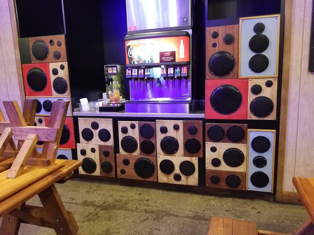 Killer Burger | restaurant | 616 NE 81st St, Vancouver, WA 98665, USA | 3602581151 OR +1 360-258-1151