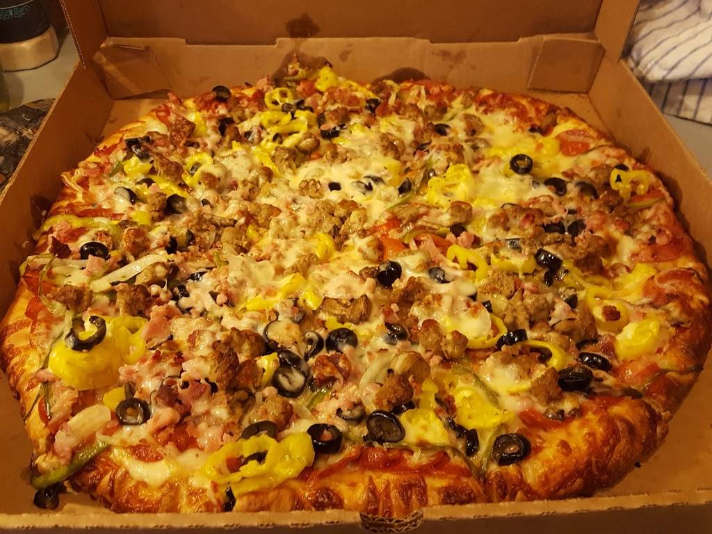 Dawg House Pizza | restaurant | 160 W Main St, Monrovia, IN 46157, USA | 3179964411 OR +1 317-996-4411
