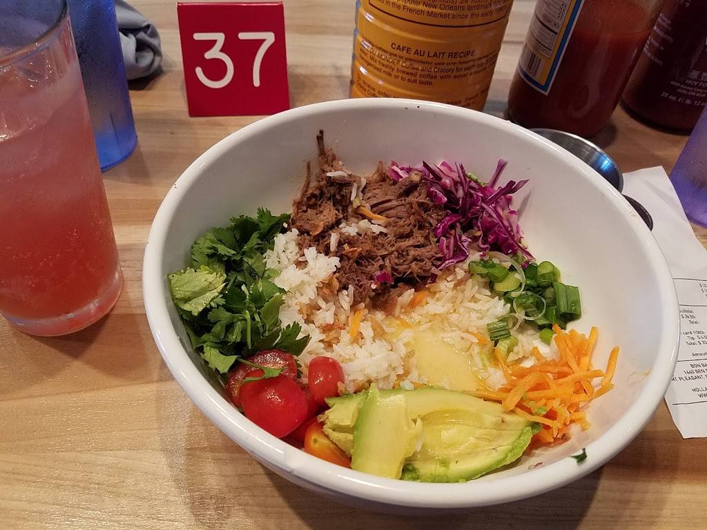 Bon Banh Mi Southeast Asian Kitchen | restaurant | 1440 Ben Sawyer Blvd #1404, Mt Pleasant, SC 29464, USA | 8433887080 OR +1 843-388-7080