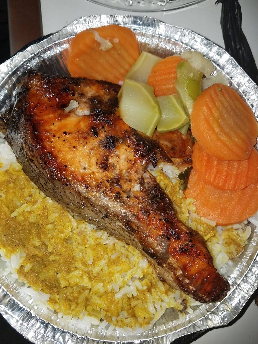 Banana Boat | restaurant | 1138 Flatbush Ave, Brooklyn, NY 11226, USA | 7184841131 OR +1 718-484-1131