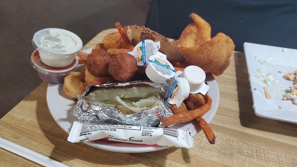 Circle Grill | restaurant | 5325 Cotton St, Graceville, FL 32440, USA | 8502633292 OR +1 850-263-3292