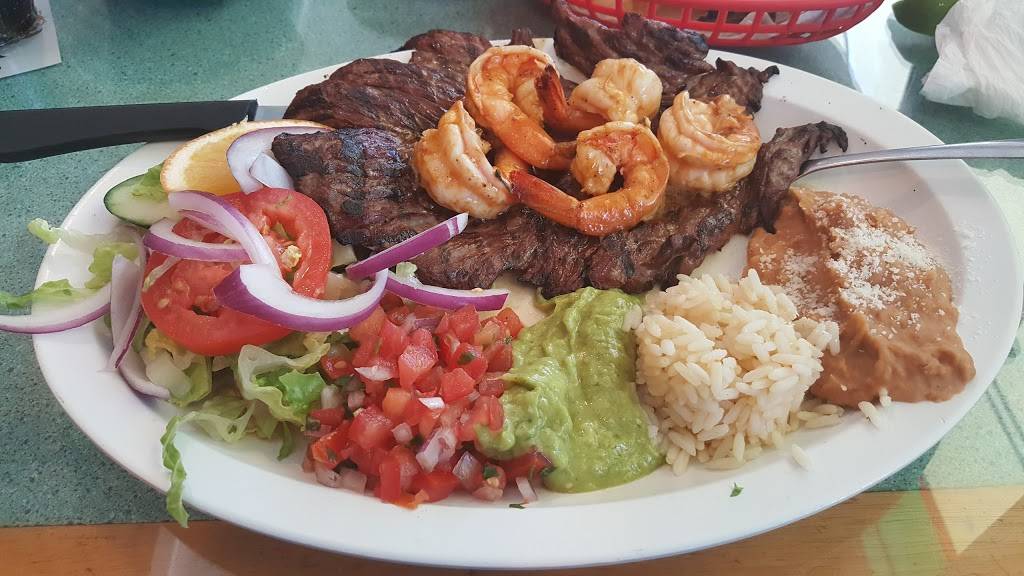 Las Islitas Ostioneria | restaurant | 1527 East St, Woodland, CA 95776, USA | 5304061501 OR +1 530-406-1501