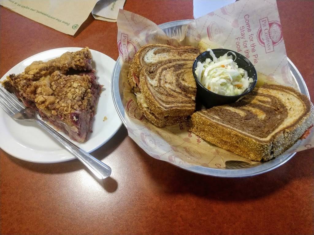 Grand Traverse Pie Company | restaurant | 2600 N Saginaw Rd, Midland, MI 48640, USA | 9898394872 OR +1 989-839-4872