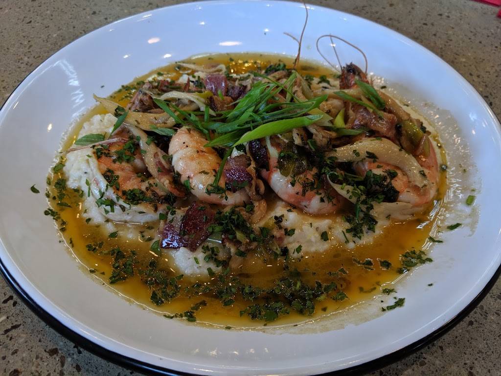 The Porch Southern Fare & Juke Joint | restaurant | 175 Rivers Edge Dr, Medford, MA 02155, USA | 7818749357 OR +1 781-874-9357