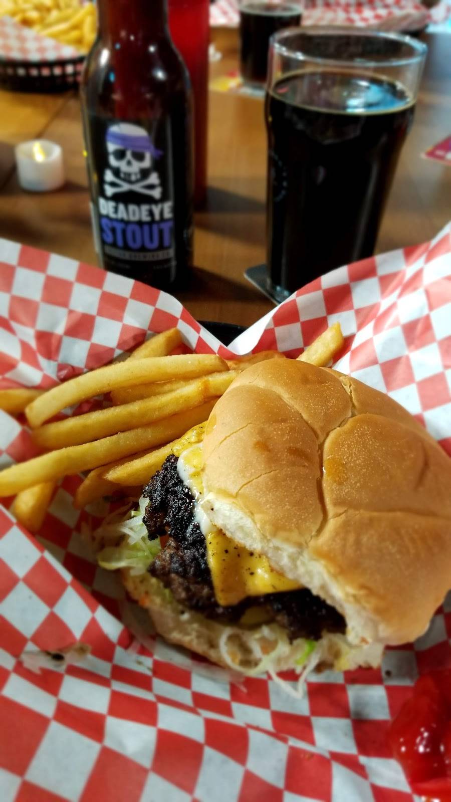 Oasis Corner Market | restaurant | 19904 Augusta Dr #5, Lawrenceburg, IN 47025, USA | 8125770670 OR +1 812-577-0670