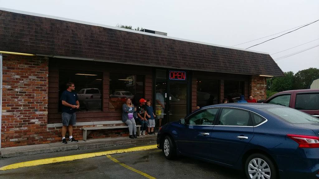 Wimpies Country Restaurant | restaurant | 9826 Dayton Pike, Soddy-Daisy, TN 37379, USA | 4233326201 OR +1 423-332-6201