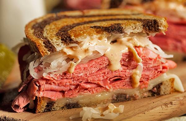 Apps & Taps | night club | 155 Pinnacle Ln, Mooresville, NC 28117, USA | 7046777648 OR +1 704-677-7648