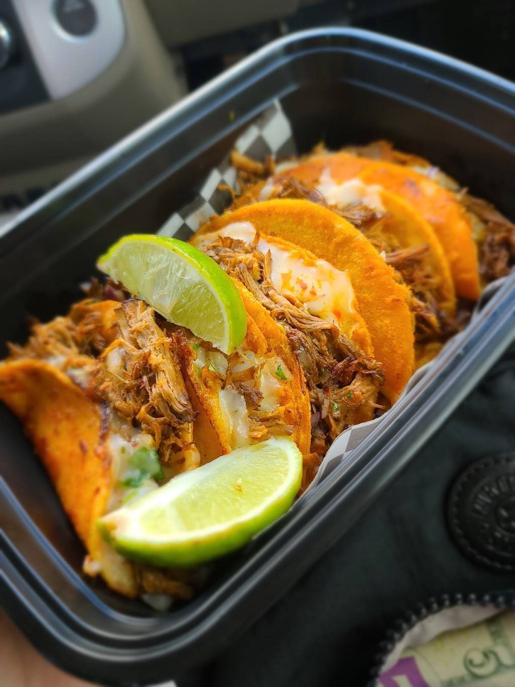 La Eskinna | restaurant | 1826 Saturn Blvd, Orlando, FL 32837, USA | 4075759156 OR +1 407-575-9156