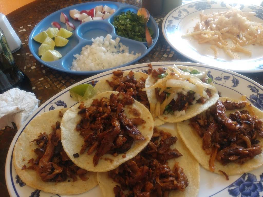 El Gallo De Lagos | restaurant | 730 E Brown Rd, Mesa, AZ 85203, USA | 4806100755 OR +1 480-610-0755