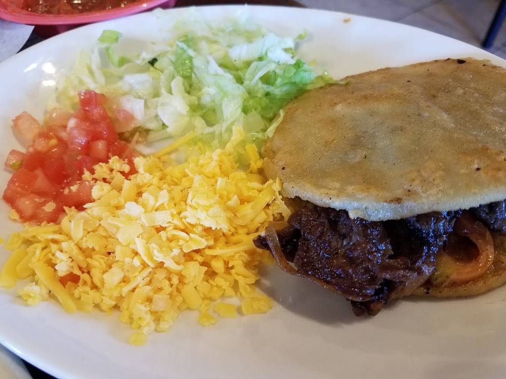 The Palms Taqueria LLC | restaurant | 924 E Kingsbury St, Seguin, TX 78155, USA | 8304014159 OR +1 830-401-4159