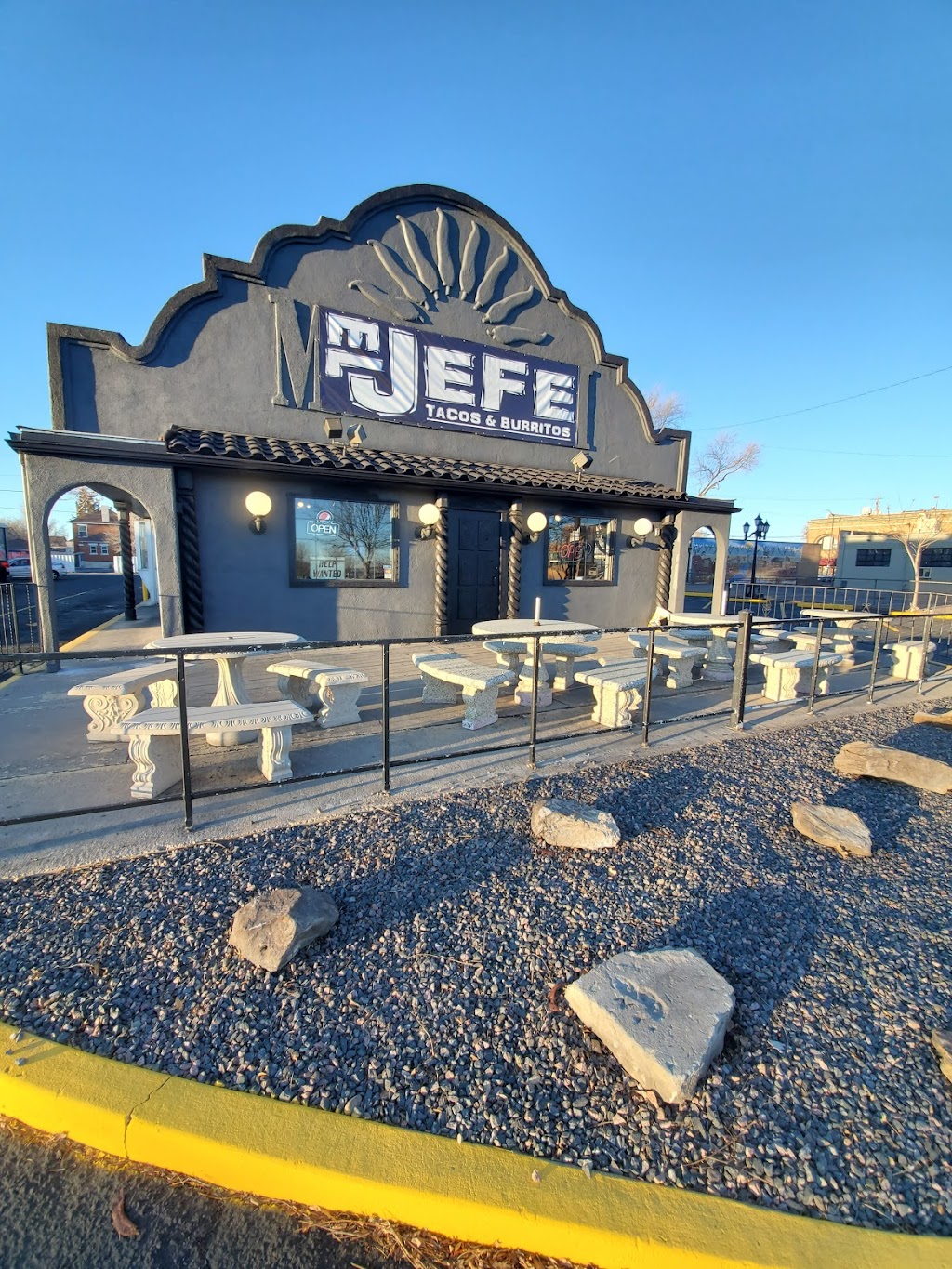El Jefe Tacos & Burritos #3 | restaurant | 215 E Abriendo Ave, Pueblo, CO 81004, USA | 7195821588 OR +1 719-582-1588