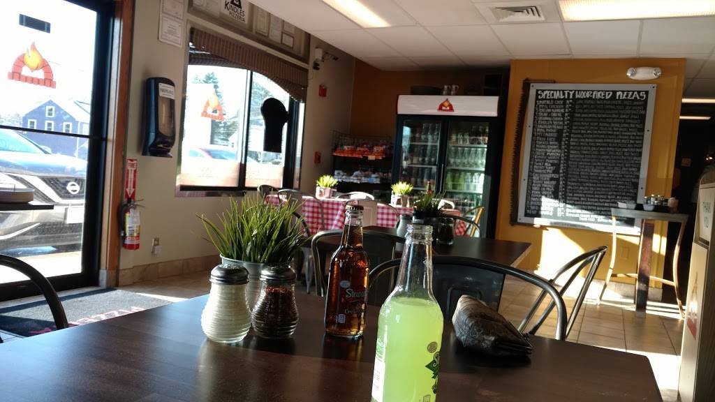 Kindles Wood Fired Pizzeria | restaurant | 10 Boston Post Rd E, Marlborough, MA 01752, Marlborough, MA 01752, USA | 5082569959 OR +1 508-256-9959