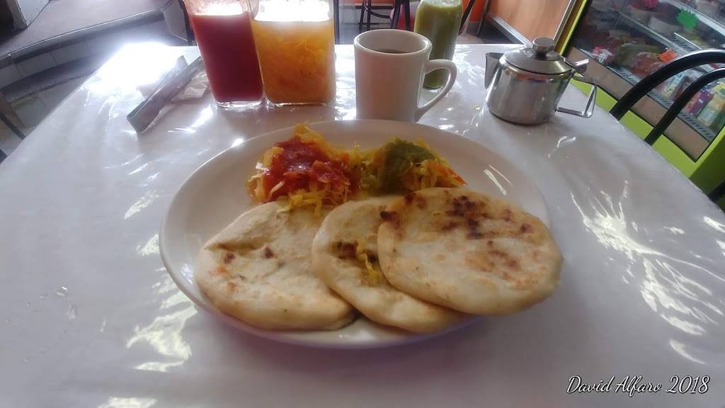 Mama Sofia | restaurant | 8840 Rue Sherbrooke E, Montréal, QC H1L 1C6, Canada | 5145438840 OR +1 514-543-8840