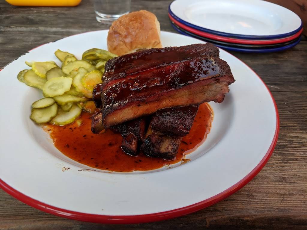 Brewsters Beer Garden + Restaurant | restaurant | 229 Water Street North, Petaluma, CA 94952, USA | 7079818330 OR +1 707-981-8330