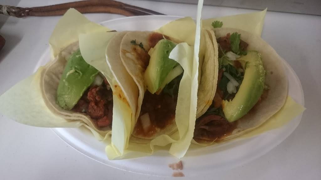 Cal Foods Mexican Deli | restaurant | 195 S 28th St, San Jose, CA 95116, USA | 4082930550 OR +1 408-293-0550