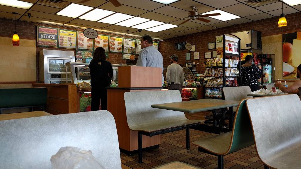 Subway Restaurants | restaurant | 1768 Carter Hill Rd, Montgomery, AL 36106, USA | 3342637875 OR +1 334-263-7875