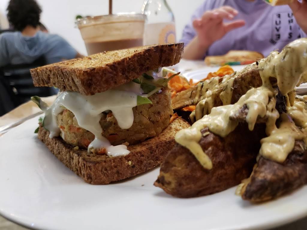 GREEN Kafé | restaurant | 2400 Wilton Dr, Wilton Manors, FL 33305, USA | 9543147703 OR +1 954-314-7703