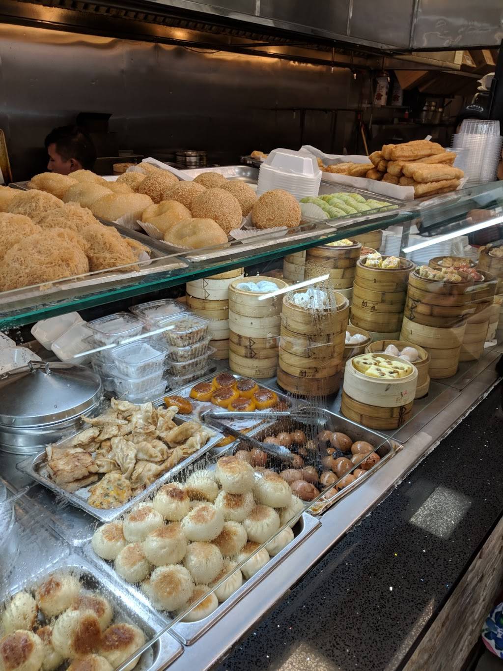 Five Loaves & Two Fishes Chinese food | restaurant | 82-72 Broadway, Queens, NY 11373, USA | 7188995183 OR +1 718-899-5183