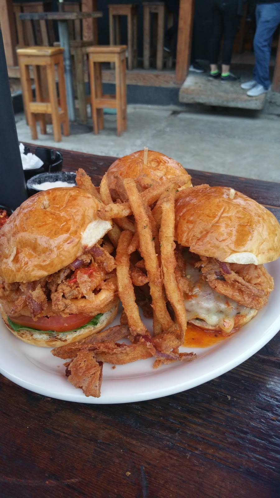 Horno 320 | restaurant | Pasaje Comercial E, Playas, Costa, Tijuana, B.C., Mexico | 016646099282 OR +52 664 609 9282