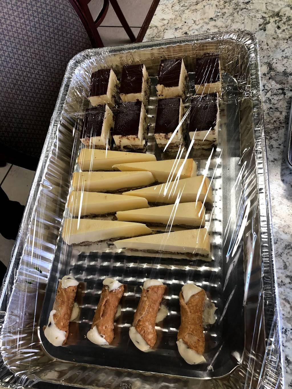 Pavoli Pizza | restaurant | 1677 Forum Pl, West Palm Beach, FL 33401, USA | 5614715044 OR +1 561-471-5044