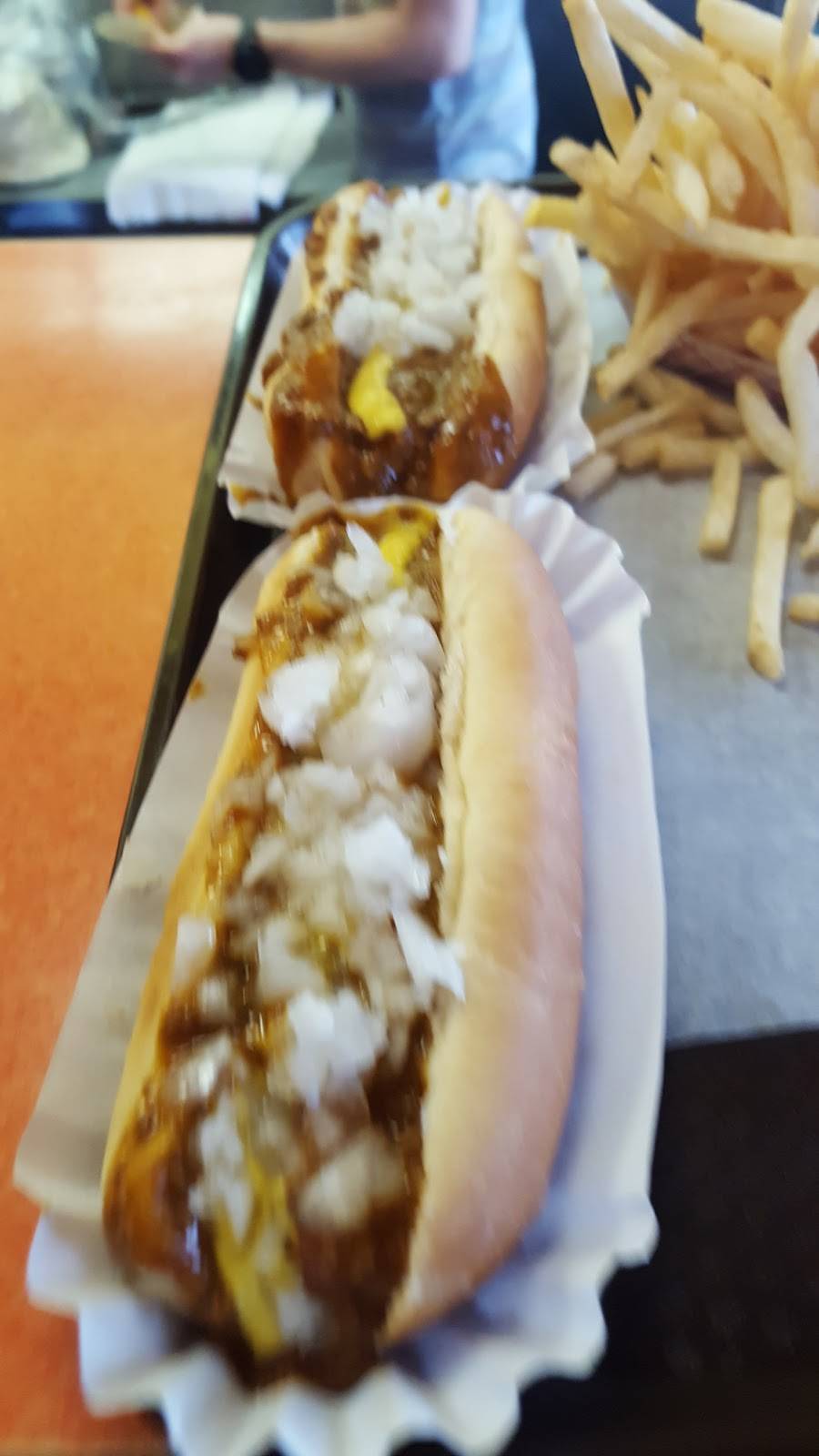 Lipumas Coney Island | restaurant | 621 N Main St, Rochester, MI 48307, USA | 2486529862 OR +1 248-652-9862