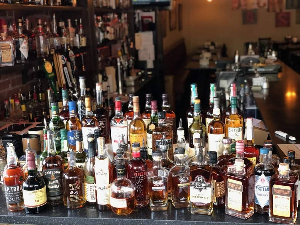 Jacksons Restaurant | restaurant | 1537 Cole St, Enumclaw, WA 98022, USA | 3602842424 OR +1 360-284-2424