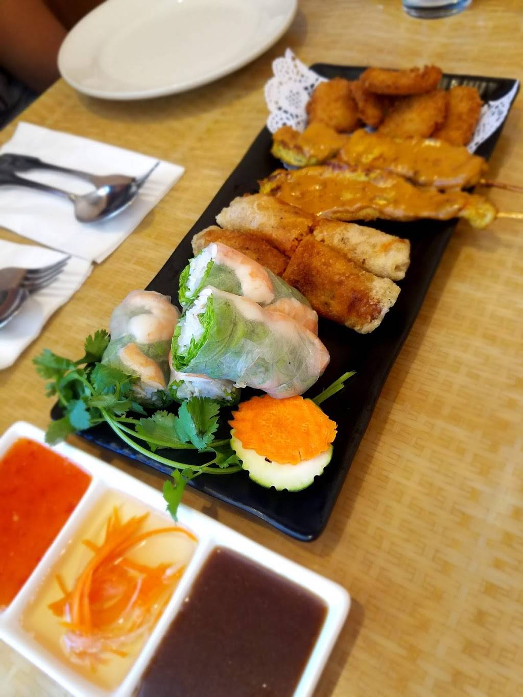 Red Chili Thai Vietnamese Noodle Restaurant | restaurant | 29583 Mission Blvd, Hayward, CA 94544, USA | 5108818593 OR +1 510-881-8593