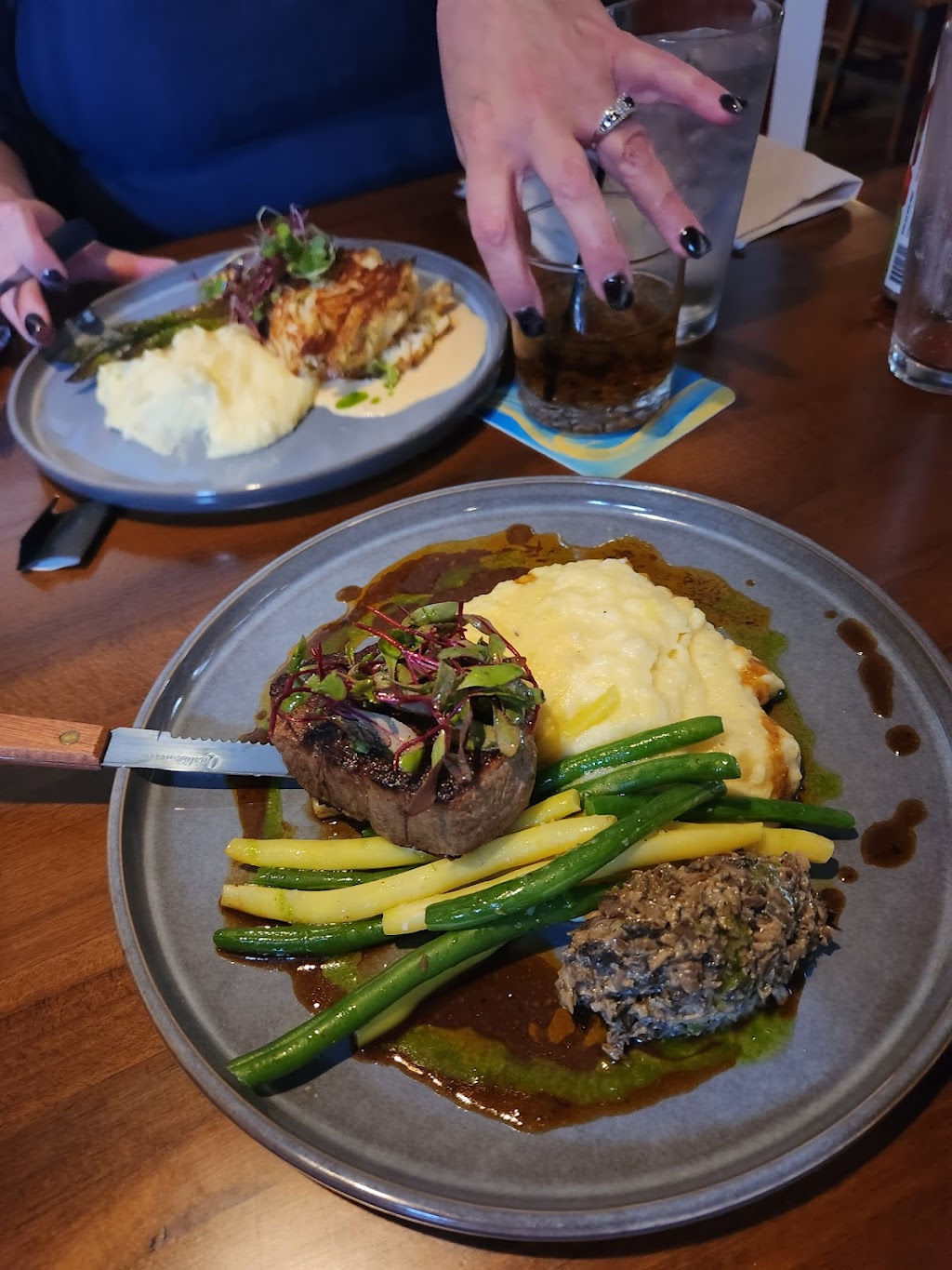 The 1762 Kitchen + Cocktails | restaurant | 12 W Main St, Hummelstown, PA 17036, United States | 7172569200 OR +1 717-256-9200