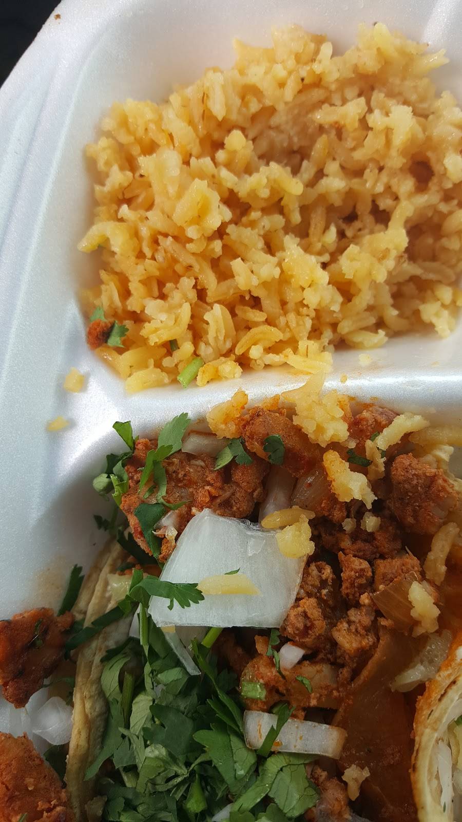 La Huerta | meal takeaway | 172 N Gary Ave, Carol Stream, IL 60188, USA | 6305888358 OR +1 630-588-8358