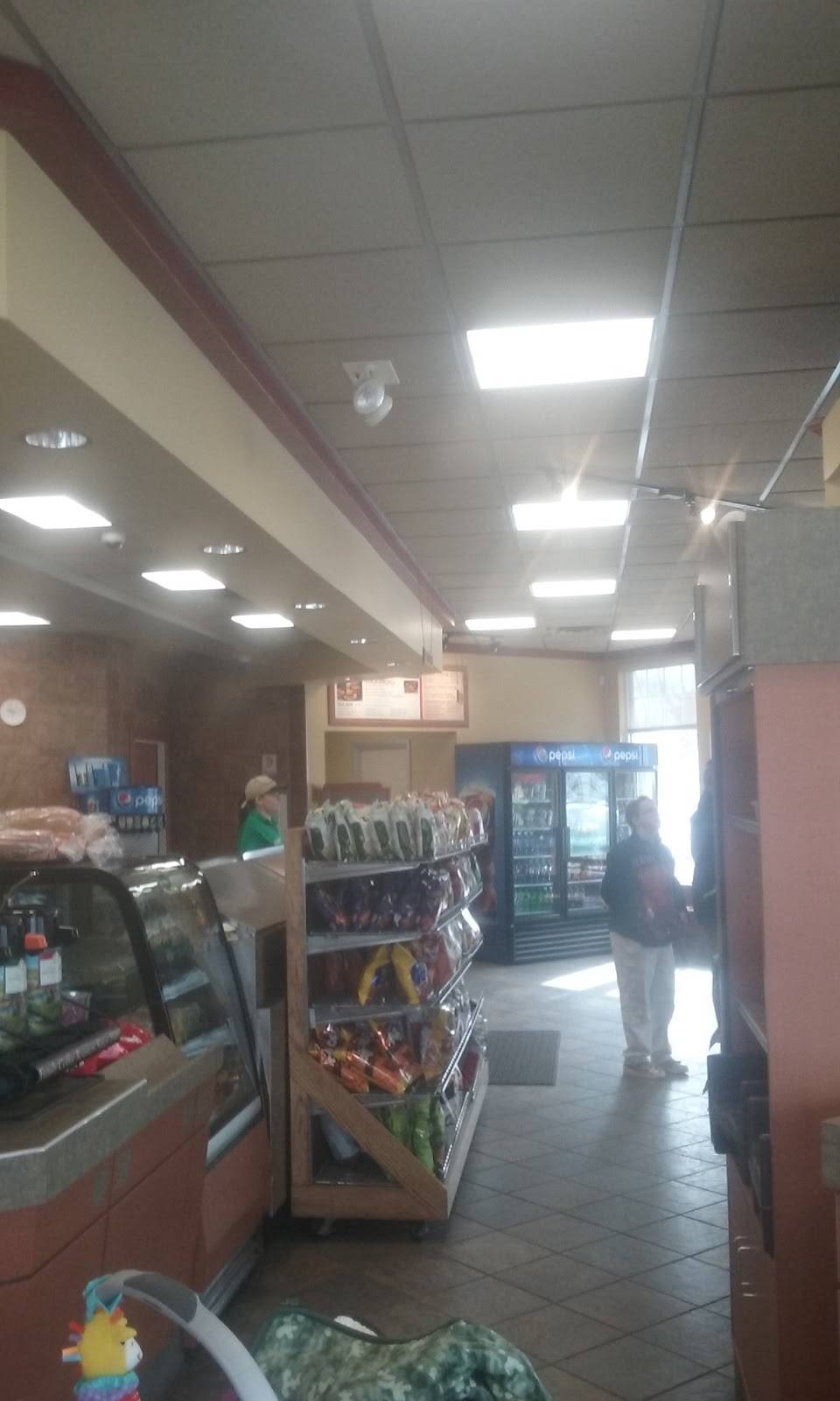 Sams Italian Restaurant | restaurant | 5 Horton Pl, Topsham, ME 04086, USA | 2077252222 OR +1 207-725-2222