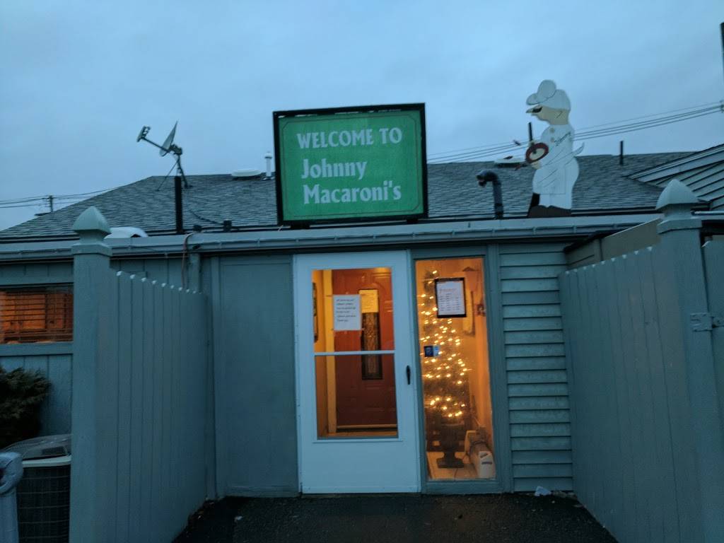 Johnny Macaronis | meal takeaway | 572 West St, East Bridgewater, MA 02333, USA | 5083789335 OR +1 508-378-9335