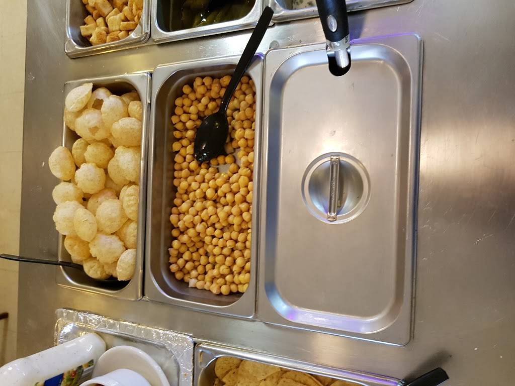 Village Grill and Chill | restaurant | 4730 Century Plaza Rd, Indianapolis, IN 46254, USA | 3173470198 OR +1 317-347-0198