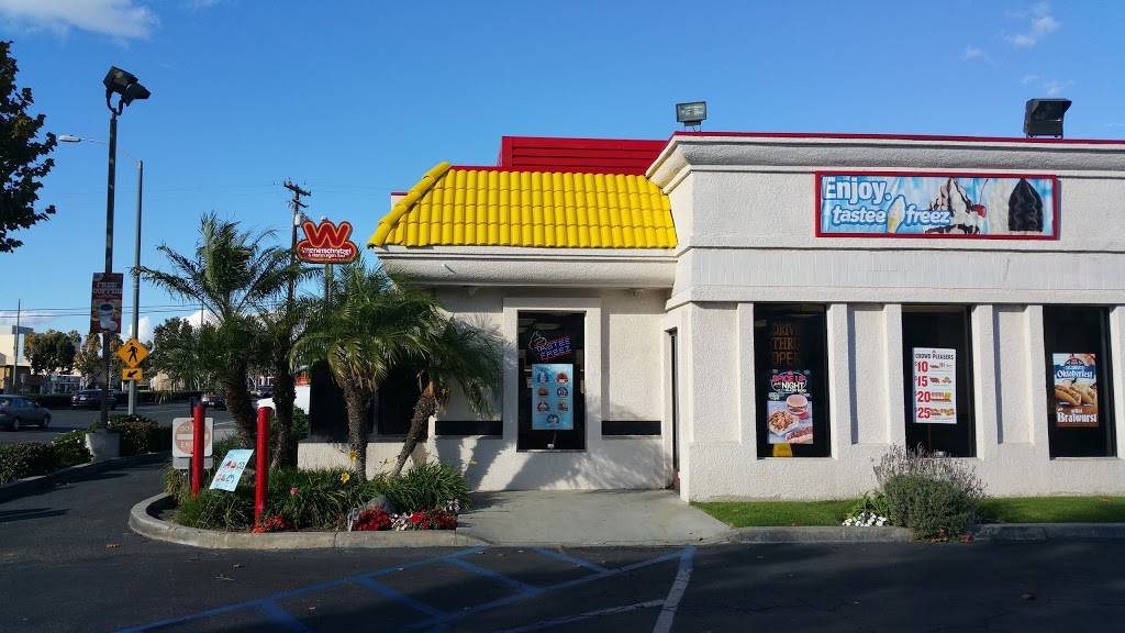 Wienerschnitzel | restaurant | 14900 Hawthorne Blvd, Lawndale, CA 90260, USA | 3109737715 OR +1 310-973-7715