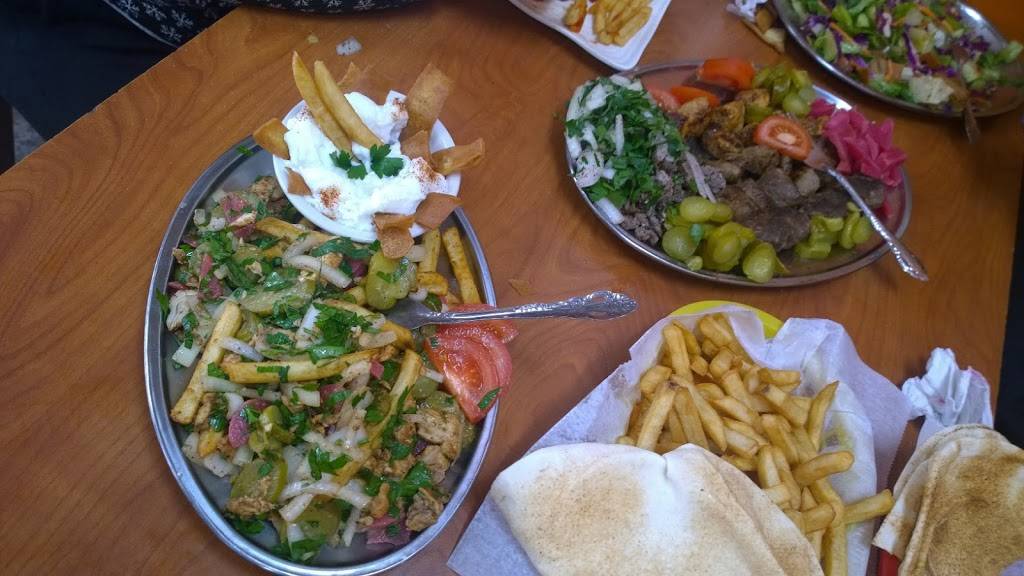 Hot Bite Cafe Subs & Grill | restaurant | 10386 W Warren Ave, Dearborn, MI 48126, USA | 3135817071 OR +1 313-581-7071