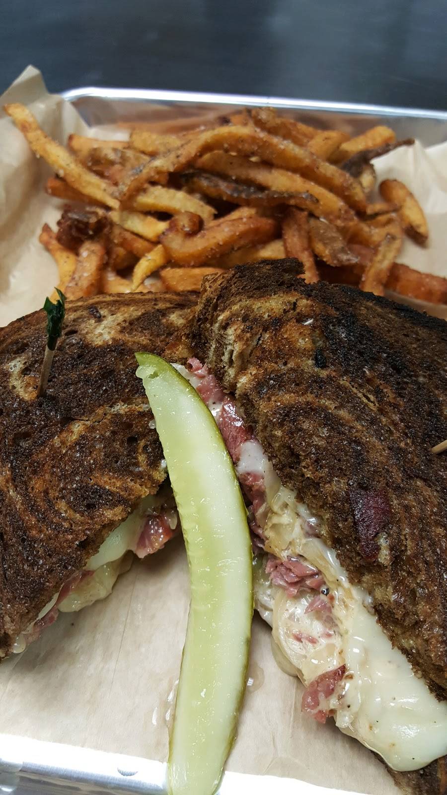 Brass Monkey | restaurant | 723 Congaree Rd, Greenville, SC 29607, USA | 8642033966 OR +1 864-203-3966