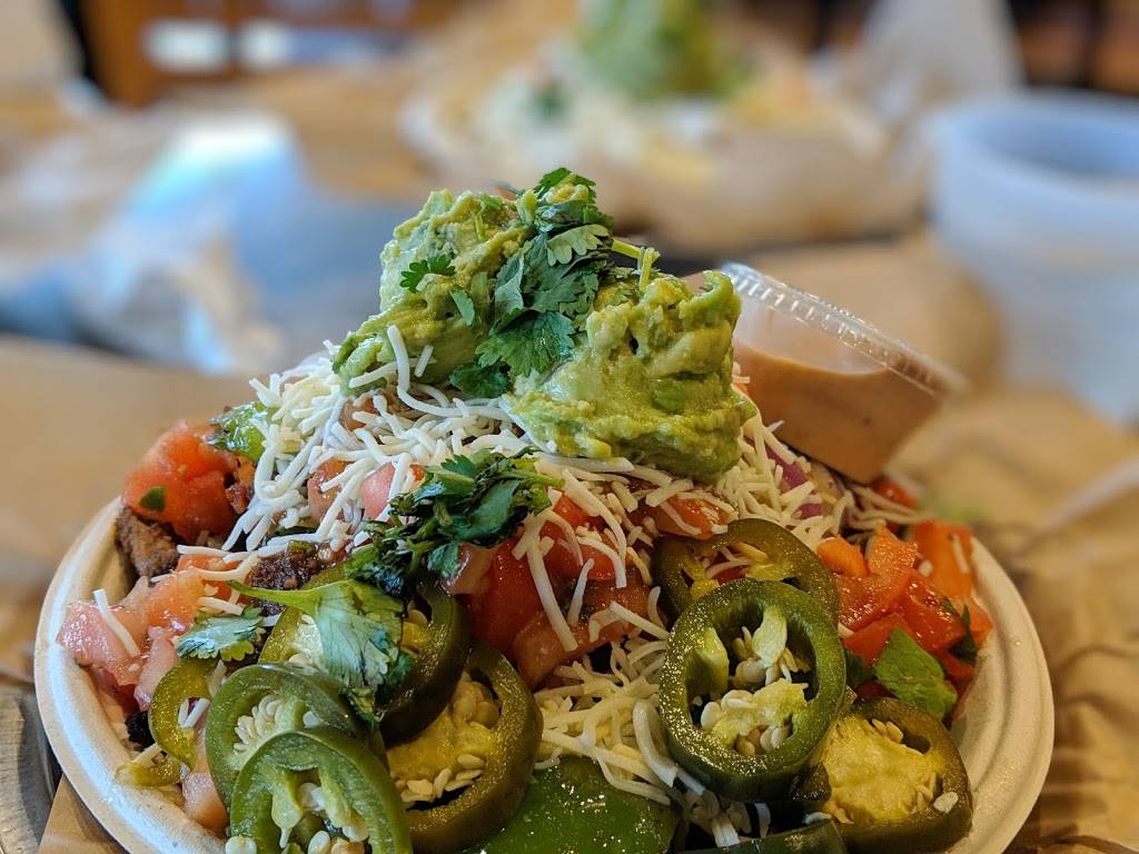 QDOBA Mexican Eats | restaurant | 12488 S Saginaw St, Grand Blanc, MI 48439, USA | 8105795068 OR +1 810-579-5068