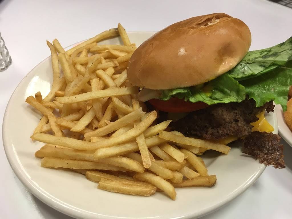 Steak n Shake | restaurant | 52965 State Road 933 North, South Bend, IN 46637, USA | 5742719412 OR +1 574-271-9412