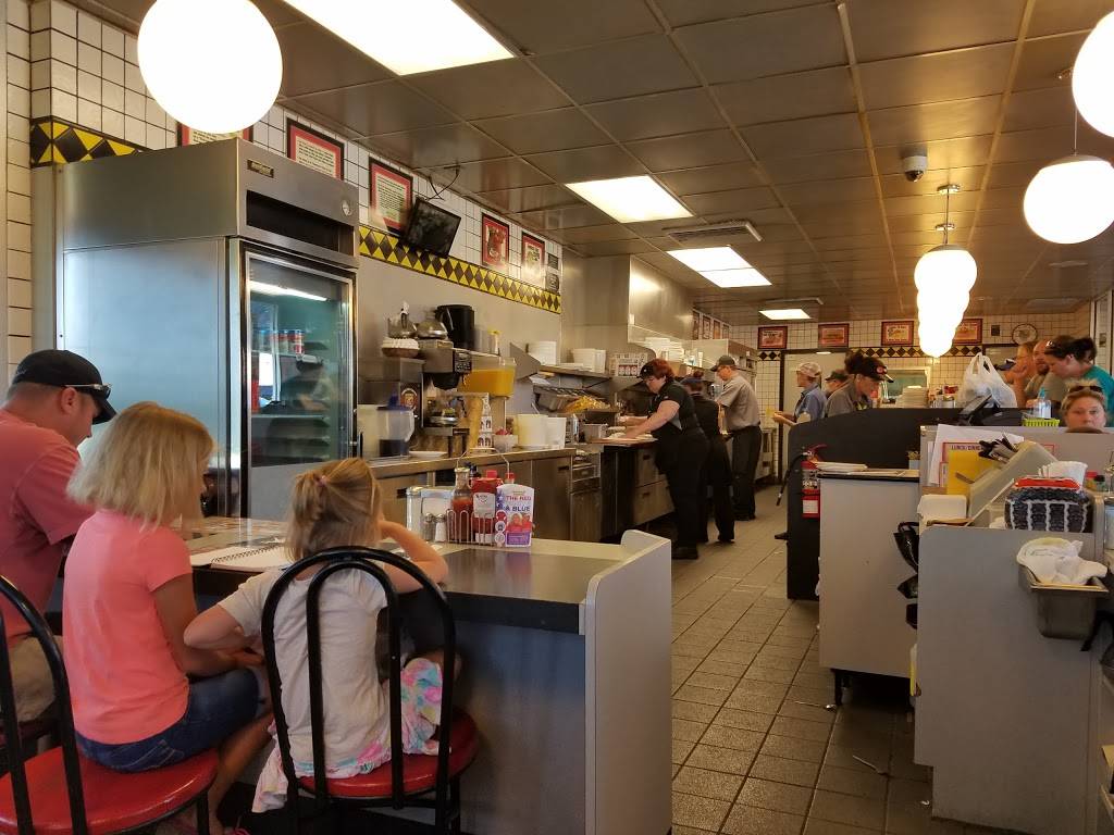 Waffle House | meal takeaway | 800 W Hwy 114 Bypass, Roanoke, TX 76262, USA | 8174906527 OR +1 817-490-6527