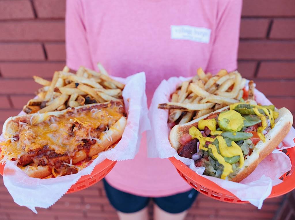 Village Burger | restaurant | 101 W Courthouse Square, Cumming, GA 30040, USA | 4702394502 OR +1 470-239-4502