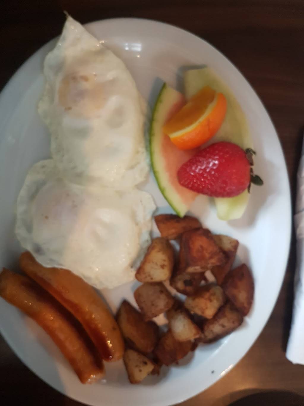 Bistro Le BisCornu | restaurant | 2200 Rue Royale, Trois-Rivières, QC G9A 4L5, Canada | 8198408292 OR +1 819-840-8292