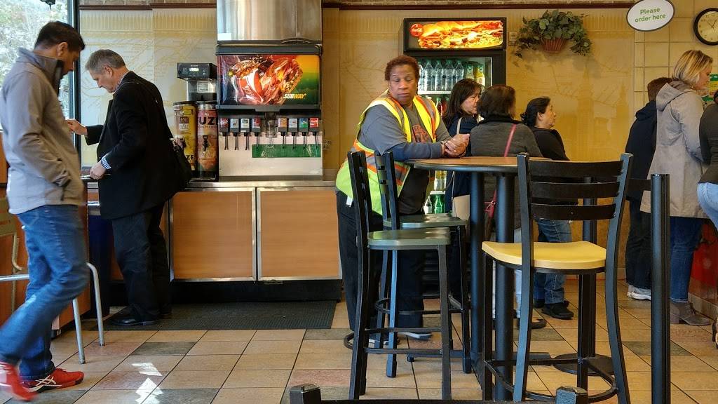 Subway Restaurants | restaurant | 5 Embarcadero Center, San Francisco, CA 94111, USA | 4159864622 OR +1 415-986-4622